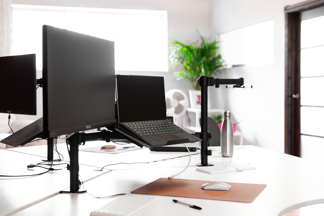Tech Gadgets Revolutionizing Home Workouts
